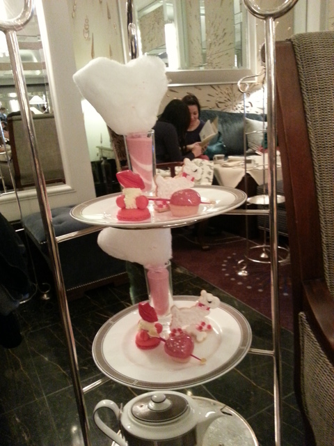 Afternoon high tea (Valentine special) (Click to enlarge)